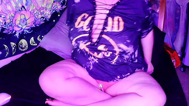 Snapshot of Princessblazed444 chatting on May 1, 9:30 pm Princessblazed444 online show from May 1, 9:30 pm