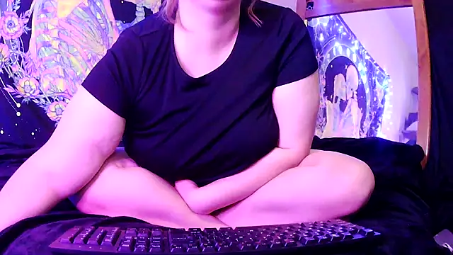 Snapshot of Princessblazed444 chatting on June 19, 5:50 pm Princessblazed444 online show from June 19, 5:50 pm