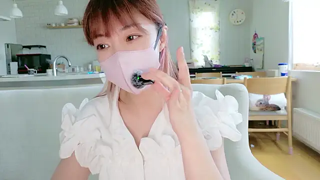 SUZU 1201 online show from June 12, 2:32 am