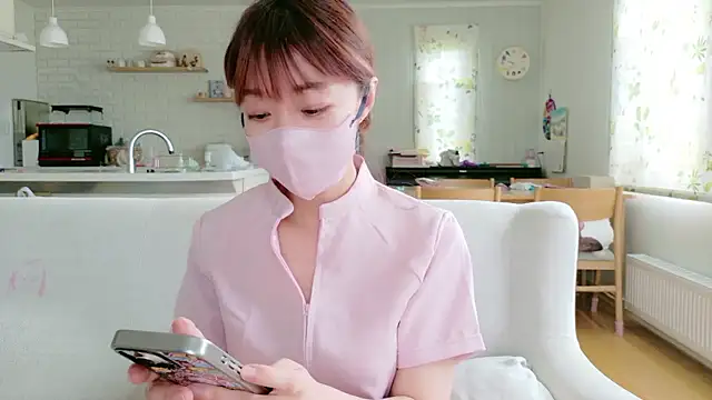SUZU 1201 online show from June 17, 12:35 am