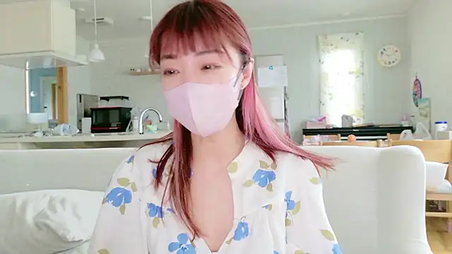SUZU 1201 online show from June 27, 1:10 am