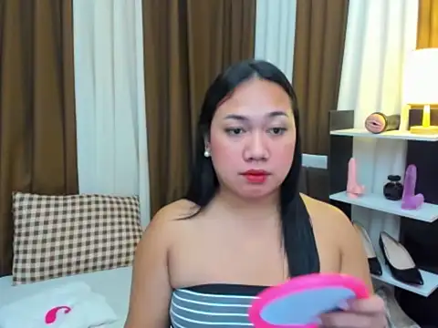 TsUncutKaren online show from October 23, 8:40 pm