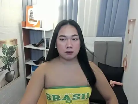 Snapshot of TsUncutKaren chatting on December 1, 11:26 am TsUncutKaren online show from December 1, 11:26 am