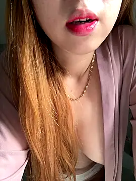 Tiffany-yy online show from November 18, 4:17 am