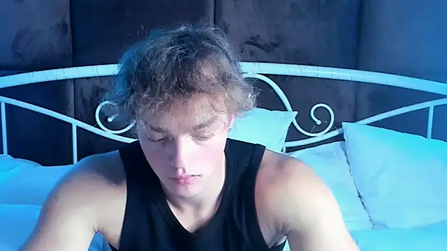 ChaseMuscular online show from October 8, 4:15 pm