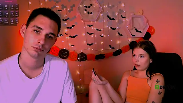 Snapshot of renata_sweety chatting on October 22, 1:06 am renata sweety online show from October 22, 1:06 am