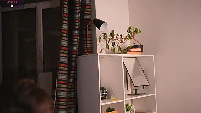 ttragedienne online show from December 19, 2:29 am