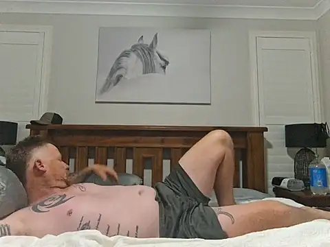 Snapshot of brokecountrylads chatting on January 16, 10:30 am brokecountrylads online show from January 16, 10:30 am