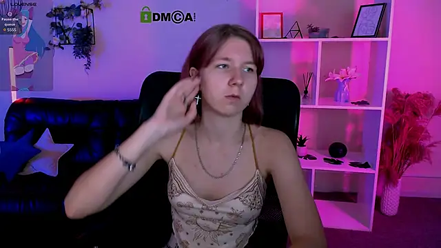 Snapshot of gloria_bubble chatting on June 5, 7:08 pm gloria bubble online show from June 5, 7:08 pm