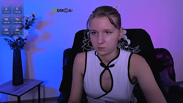 Snapshot of gloria_bubble chatting on June 13, 7:01 pm gloria bubble online show from June 13, 7:01 pm