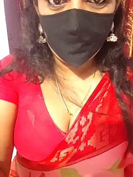 luci-queen online show from September 27, 6:02 pm