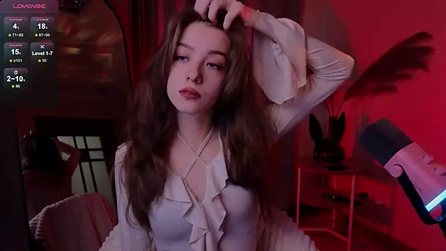 Snapshot of AstraMist chatting on October 14, 3:13 pm AstraMist online show from October 14, 3:13 pm