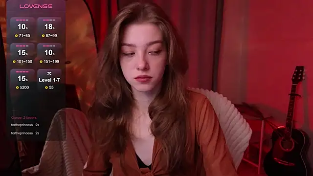 Snapshot of AstraMist chatting on November 4, 3:00 pm AstraMist online show from November 4, 3:00 pm