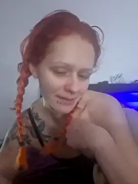 Redhairbiitch online show from December 18, 5:41 pm