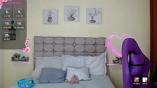  naomi s online show from June 29, 1:22 pm