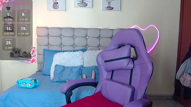  naomi s online show from June 30, 1:34 pm