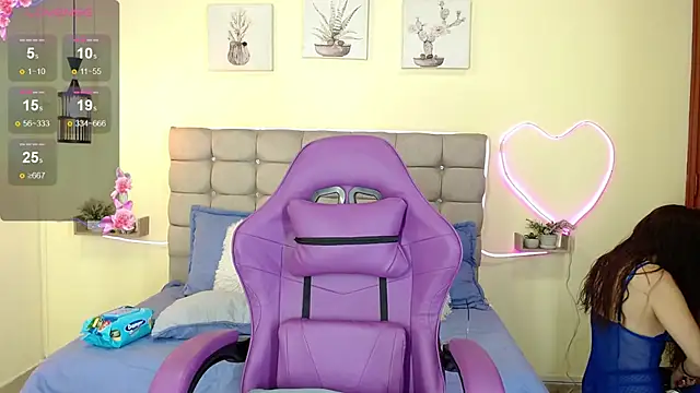  naomi s online show from July 2, 1:17 pm