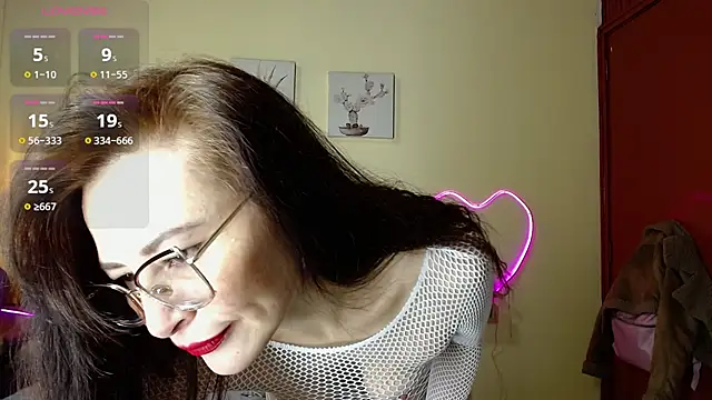  naomi s online show from July 13, 1:25 pm