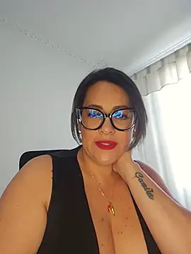 Nicoleefaith  online show from June 17, 2:40 pm