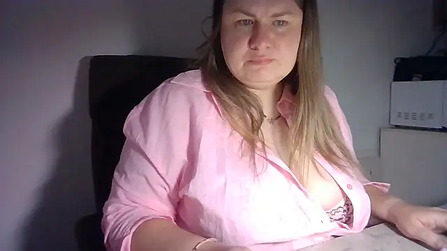 Snapshot of MartaXLove chatting on September 14, 3:55 pm MartaXLove online show from September 14, 3:55 pm