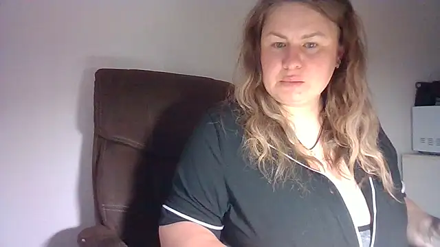 Snapshot of MartaXLove chatting on September 21, 2:19 pm MartaXLove online show from September 21, 2:19 pm