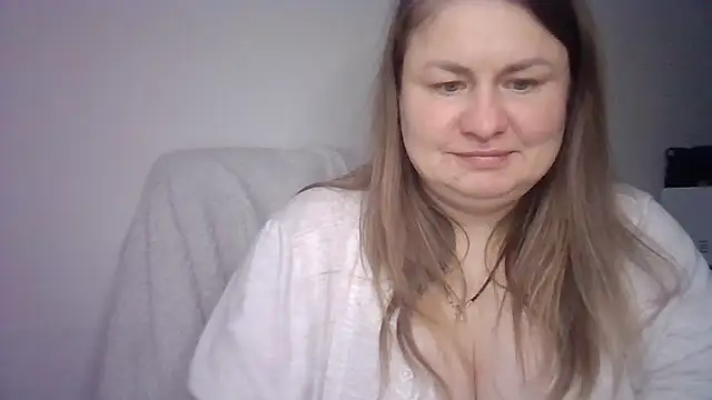Snapshot of MartaXLove chatting on September 28, 11:04 am MartaXLove online show from September 28, 11:04 am