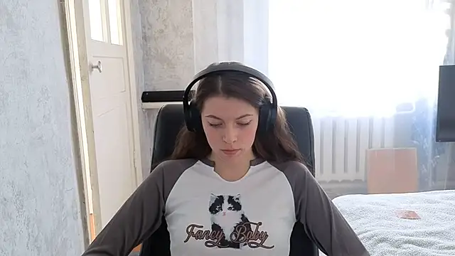 CutieAnny online show from October 24, 4:31 am