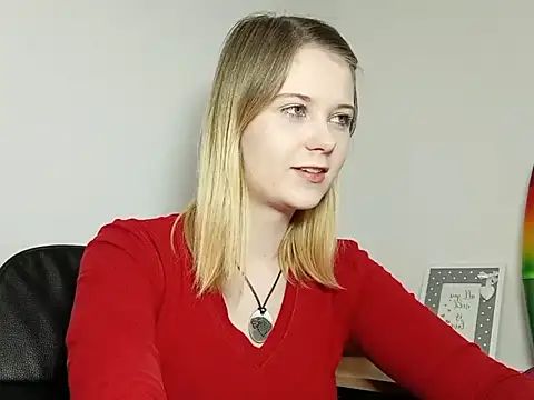 Snapshot of LydiaYoung chatting on September 16, 6:09 pm LydiaYoung online show from September 16, 6:09 pm