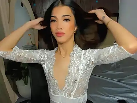 CassieSommereux online show from December 16, 5:29 pm