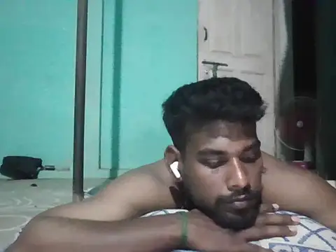 Snapshot of Tamilgud23 chatting on June 22, 5:21 pm Tamilgud23 online show from June 22, 5:21 pm