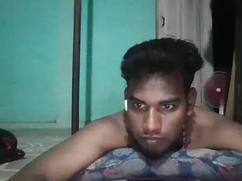Snapshot of Tamilgud23 chatting on July 6, 5:04 pm Tamilgud23 online show from July 6, 5:04 pm