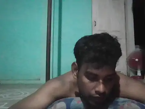 Snapshot of Tamilgud23 chatting on July 7, 4:55 pm Tamilgud23 online show from July 7, 4:55 pm