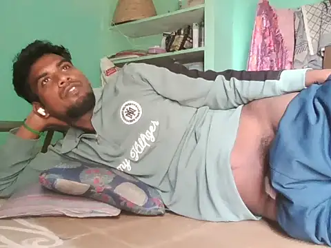 Snapshot of Tamilgud23 chatting on July 11, 4:59 am Tamilgud23 online show from July 11, 4:59 am