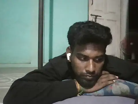Snapshot of Tamilgud23 chatting on July 19, 5:16 pm Tamilgud23 online show from July 19, 5:16 pm