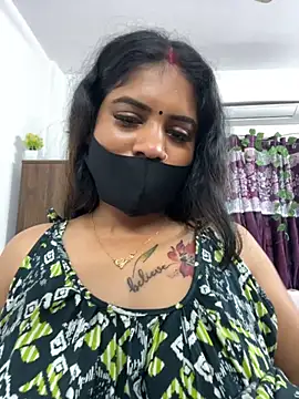 Snapshot of V-Hot-Sweti chatting on October 7, 7:27 am V-Hot-Sweti online show from October 7, 7:27 am