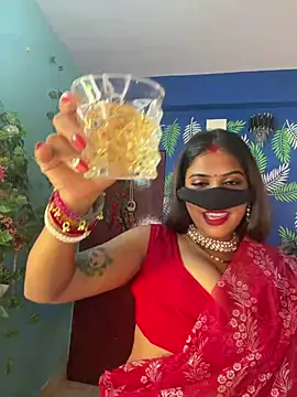 Snapshot of V-Hot-Sweti chatting on June 2, 5:37 pm V-Hot-Sweti online show from June 2, 5:37 pm
