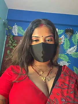 Snapshot of V-Hot-Sweti chatting on June 9, 9:21 am V-Hot-Sweti online show from June 9, 9:21 am