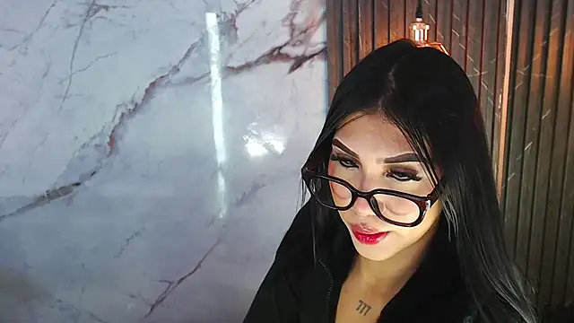 Snapshot of CamelyHott chatting on May 22, 7:52 pm CamelyHott online show from May 22, 7:52 pm