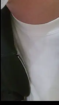 Snapshot of Sza_0515 chatting on February 1, 12:15 pm Sza 0515 online show from February 1, 12:15 pm