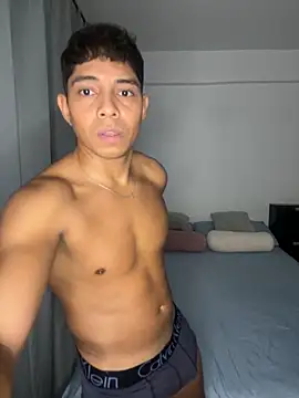 Snapshot of eduin069 chatting on September 22, 12:07 pm eduin069 online show from September 22, 12:07 pm