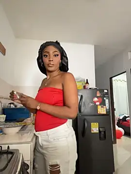 zaracollins01 online show from May 20, 6:47 pm