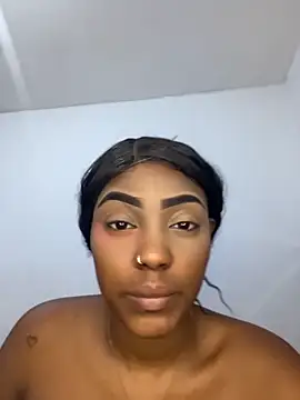 zaracollins01 online show from June 4, 12:16 am