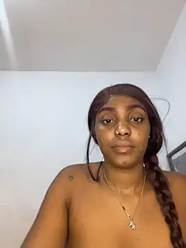 zaracollins01 online show from June 17, 12:35 am