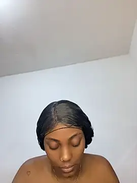 zaracollins01 online show from July 7, 6:12 pm
