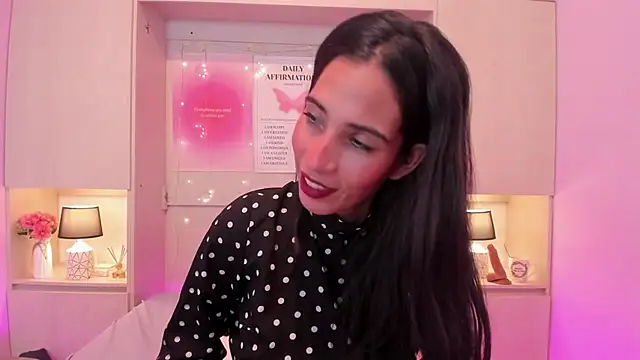 Snapshot of LexxaQueen chatting on October 3, 4:09 am LexxaQueen online show from October 3, 4:09 am