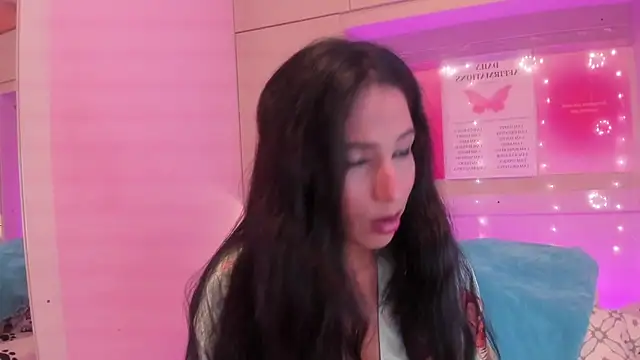 Snapshot of LexxaQueen chatting on October 15, 4:12 am LexxaQueen online show from October 15, 4:12 am