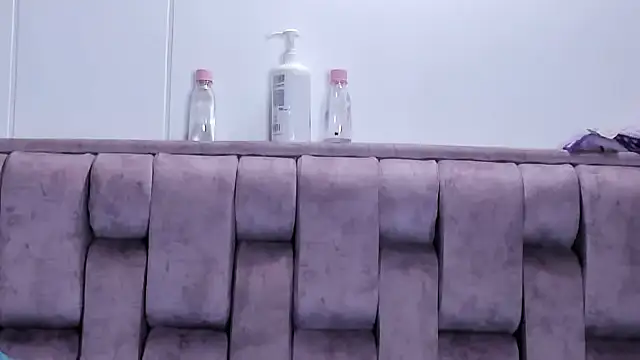 Alexa-Hunter online show from September 26, 1:26 pm