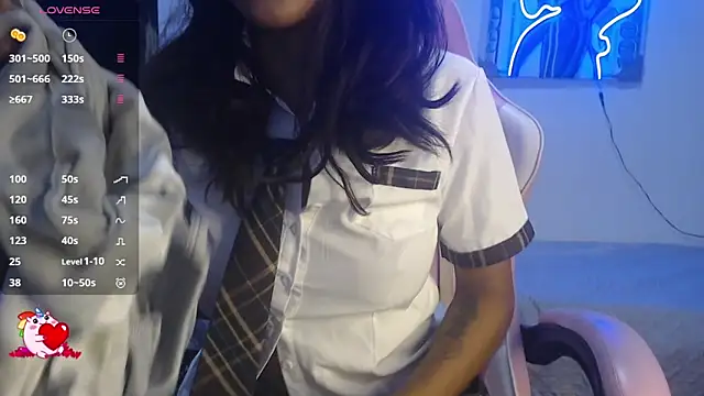 Aprill18  online show from September 30, 1:05 pm