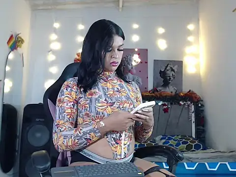 aisha299 online show from December 20, 4:30 am