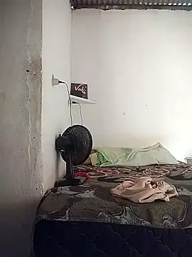 Snapshot of Marianasapequinha chatting on October 29, 3:14 pm Marianasapequinha online show from October 29, 3:14 pm